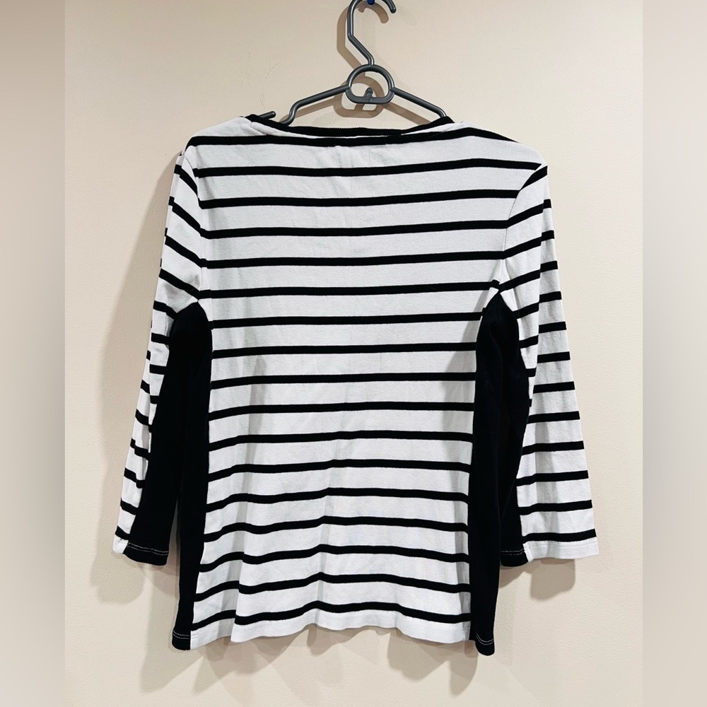 🔥Tommy Hilfiger Blouse🔥 - Picture 2 of 6